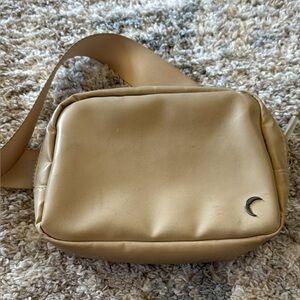 ZYIA Active Crossbody